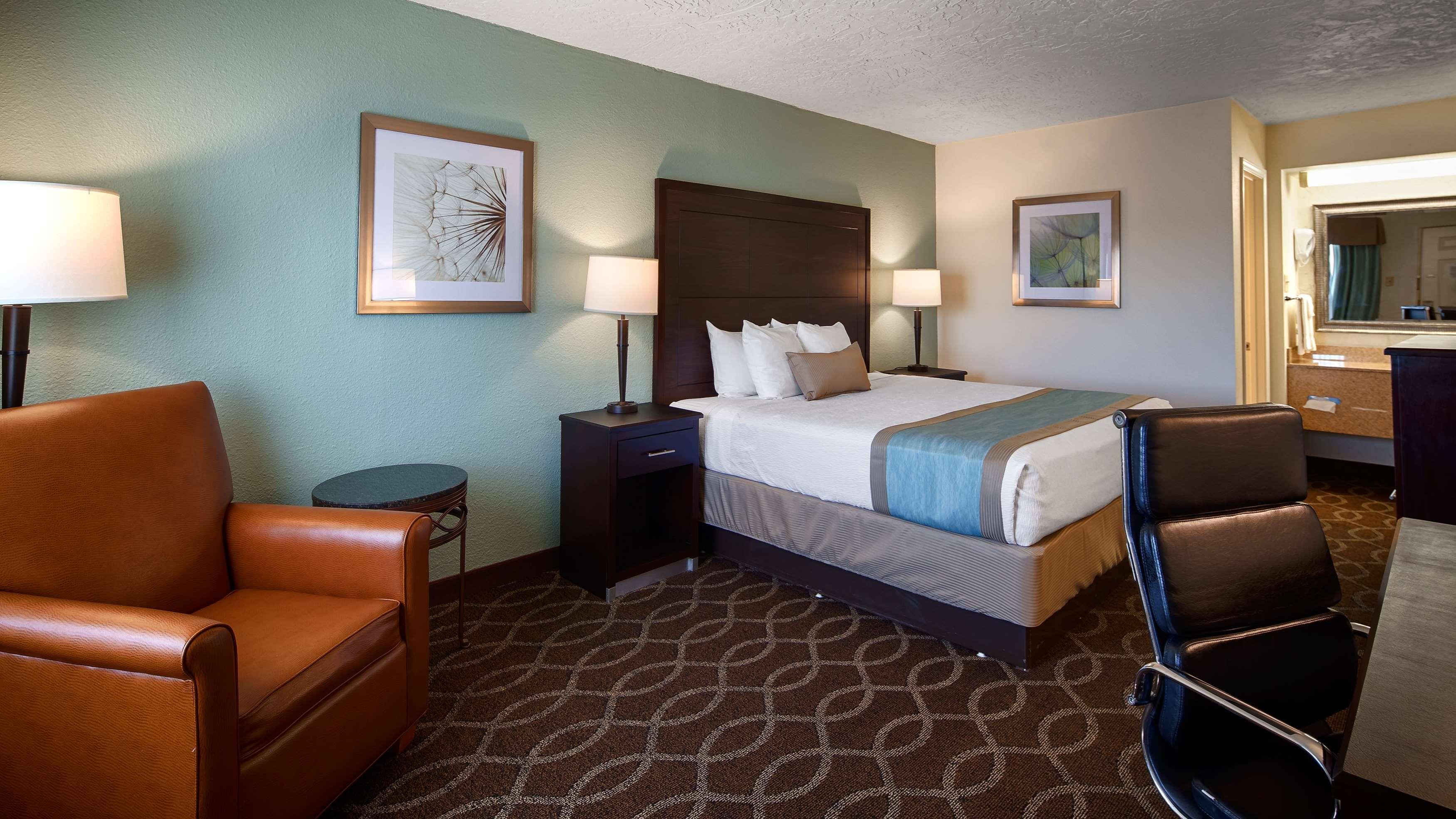 Quality Inn Clinton North Εξωτερικό φωτογραφία