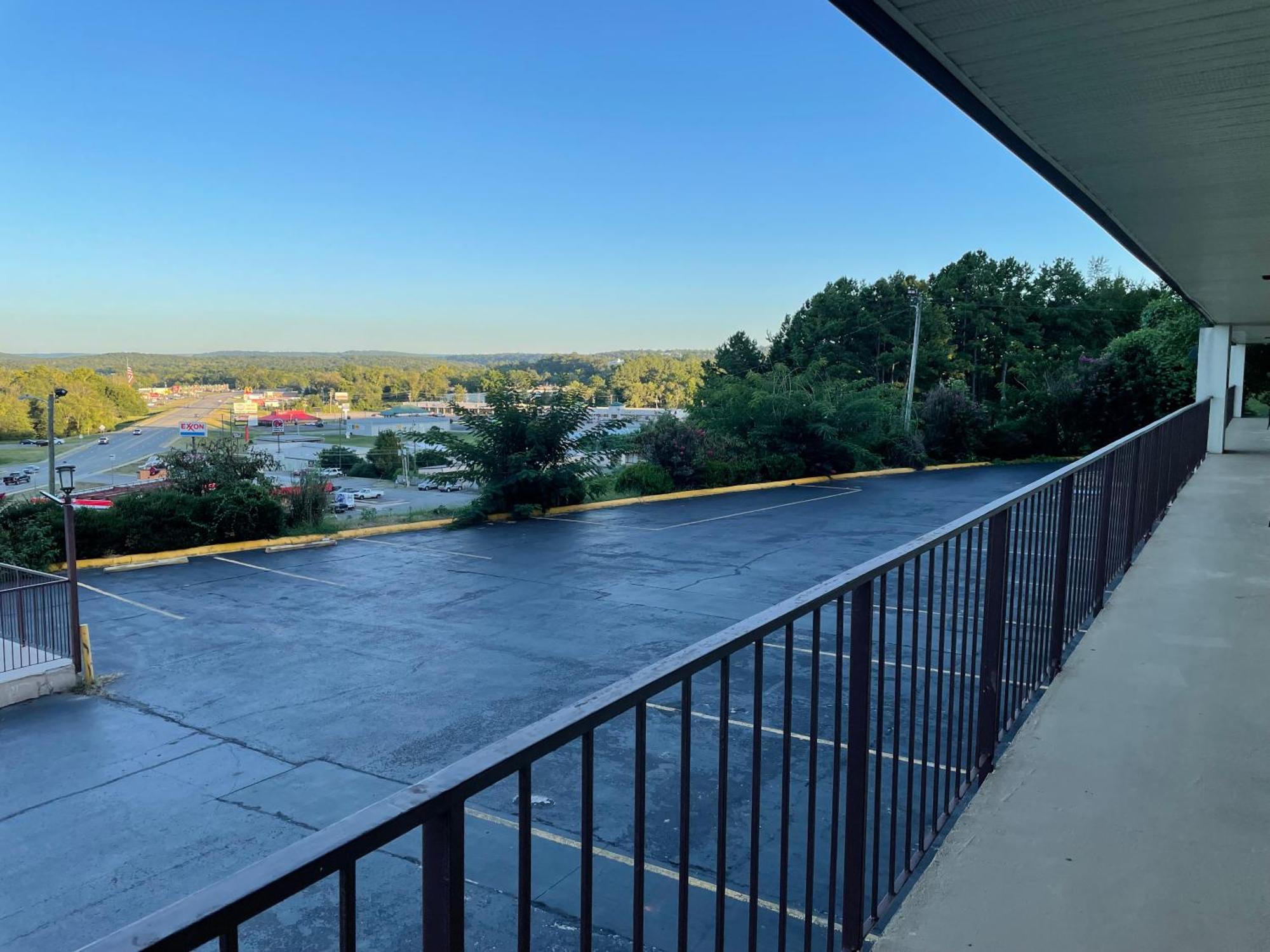 Quality Inn Clinton North Εξωτερικό φωτογραφία