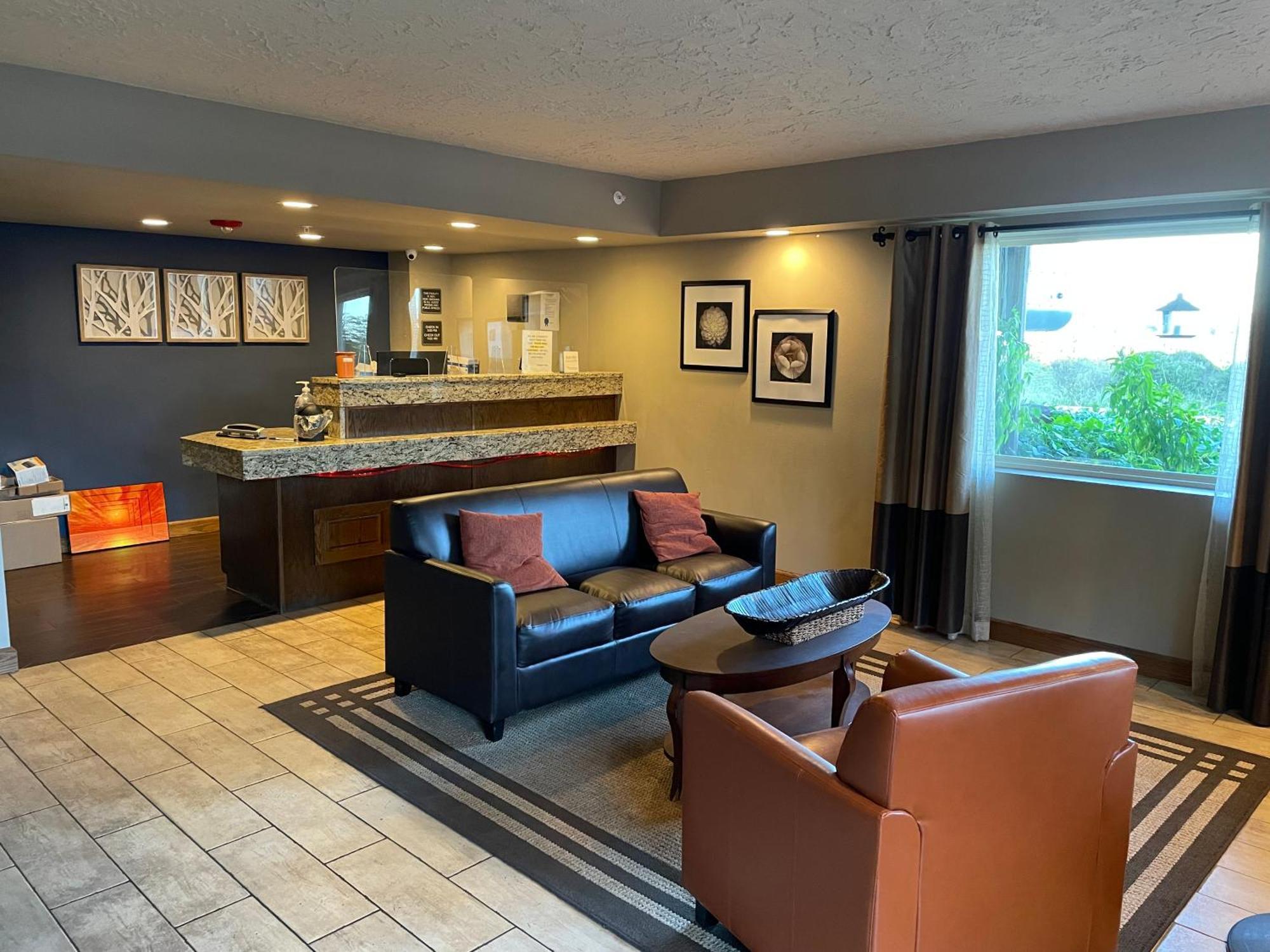 Quality Inn Clinton North Εξωτερικό φωτογραφία