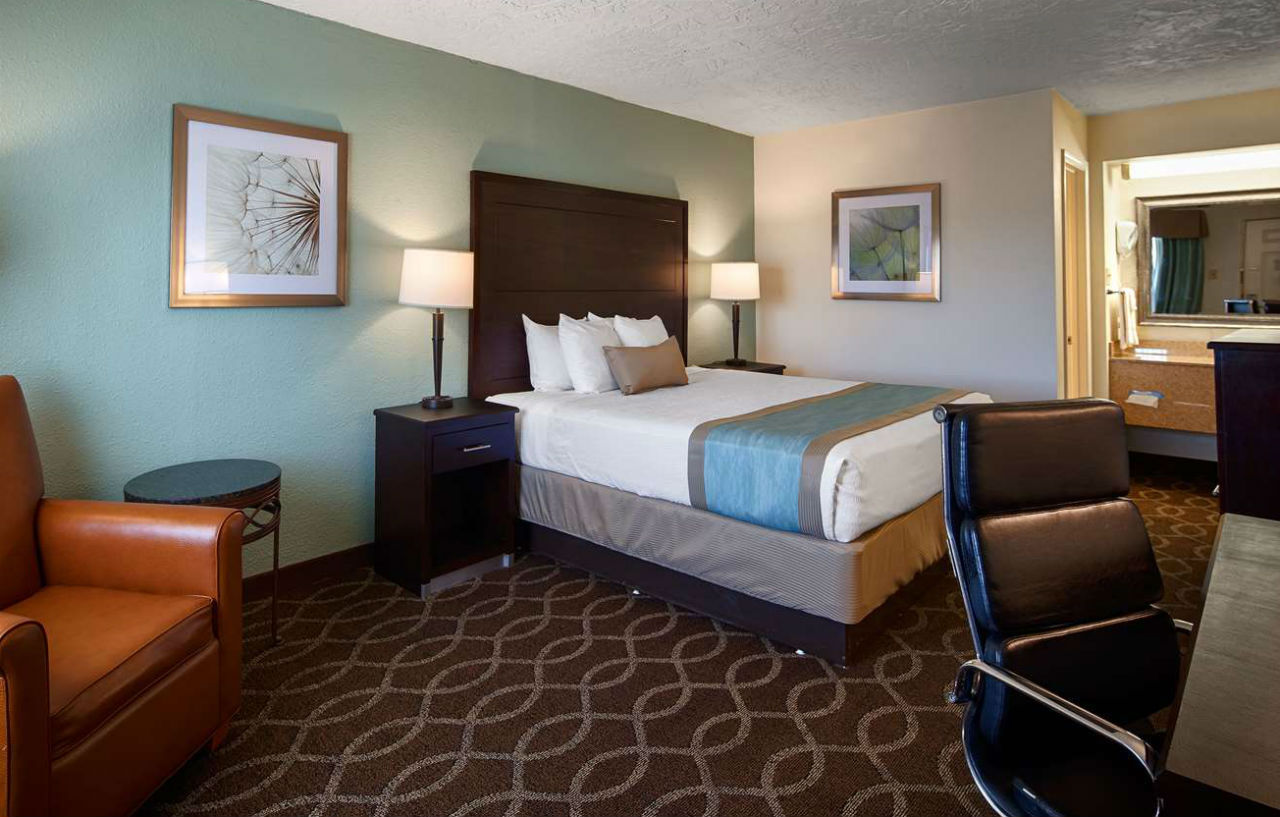 Quality Inn Clinton North Εξωτερικό φωτογραφία